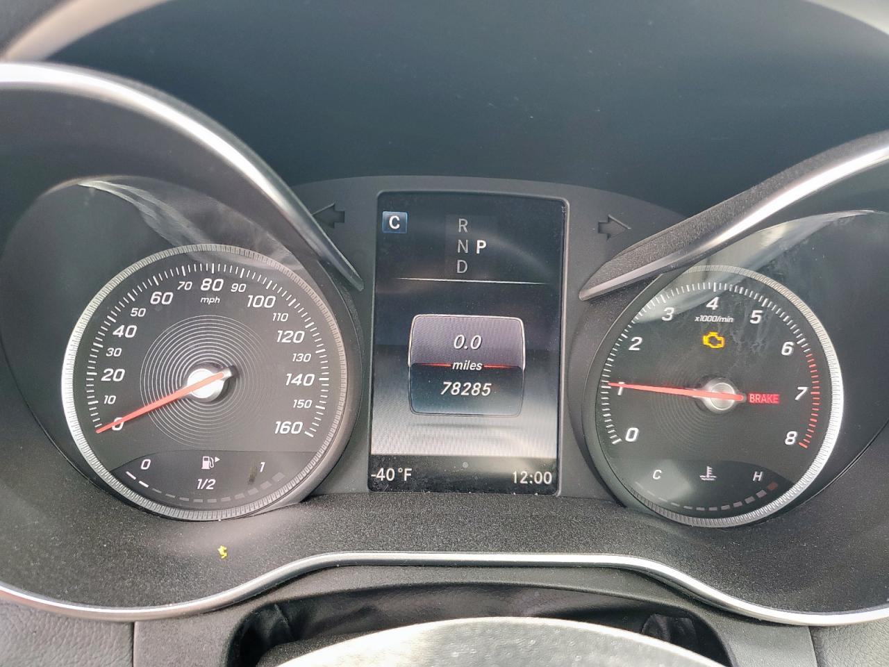 Mercedes-Benz C-Class 300 Image 10