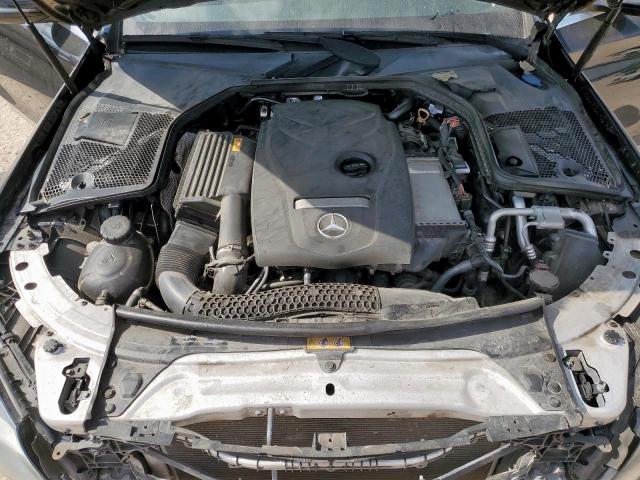 Mercedes-Benz C-Class 300 Image 13