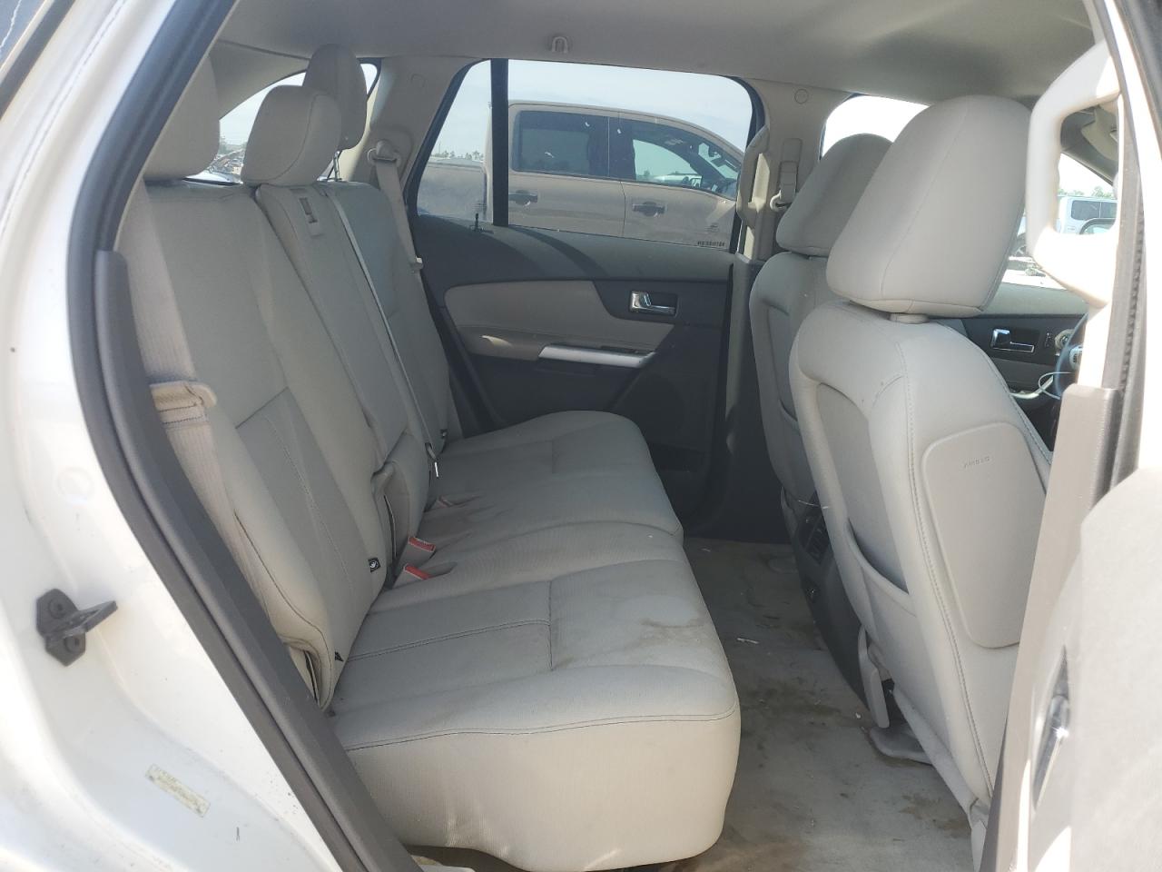 Ford Edge Se Image 11