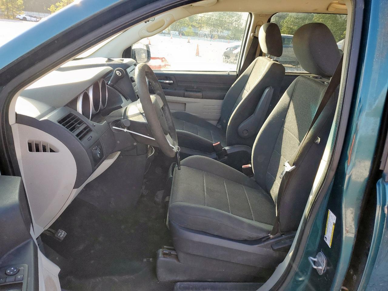 Dodge Caravan Se Image 12