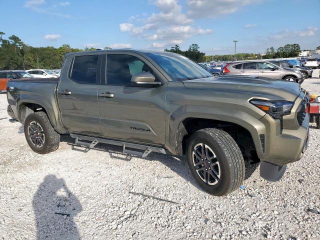 Toyota Tacoma Double Cab Image 8