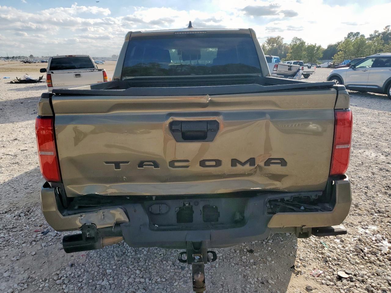 Toyota Tacoma Double Cab Image 9