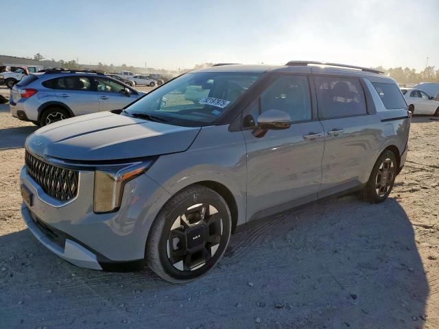  Salvage Kia Carnival