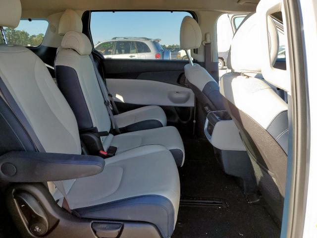 Kia Carnival Ex Image 6