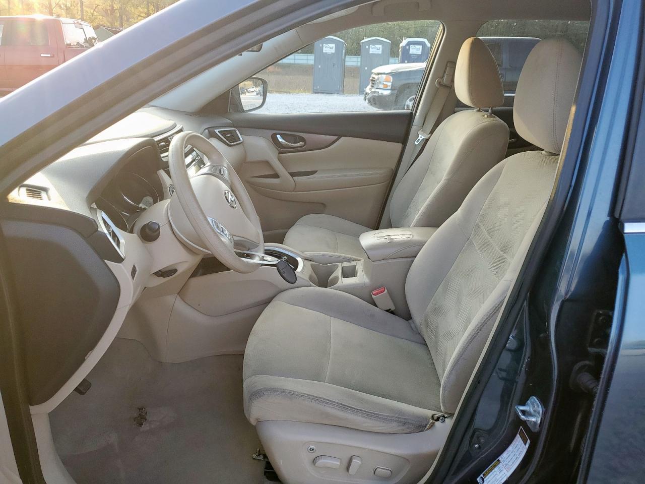 Nissan Rogue S Image 9