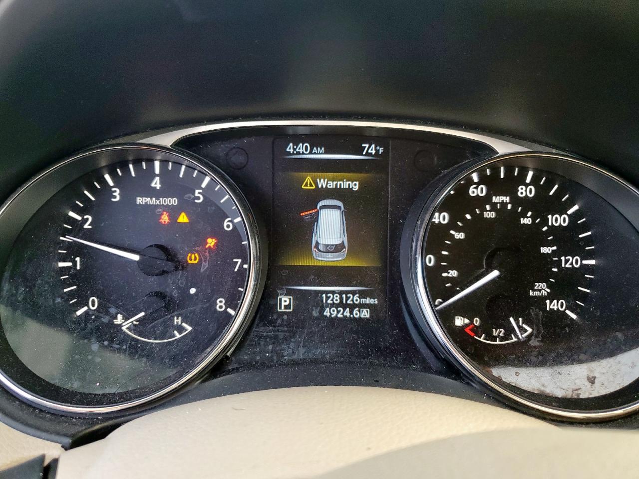 Nissan Rogue S Image 4