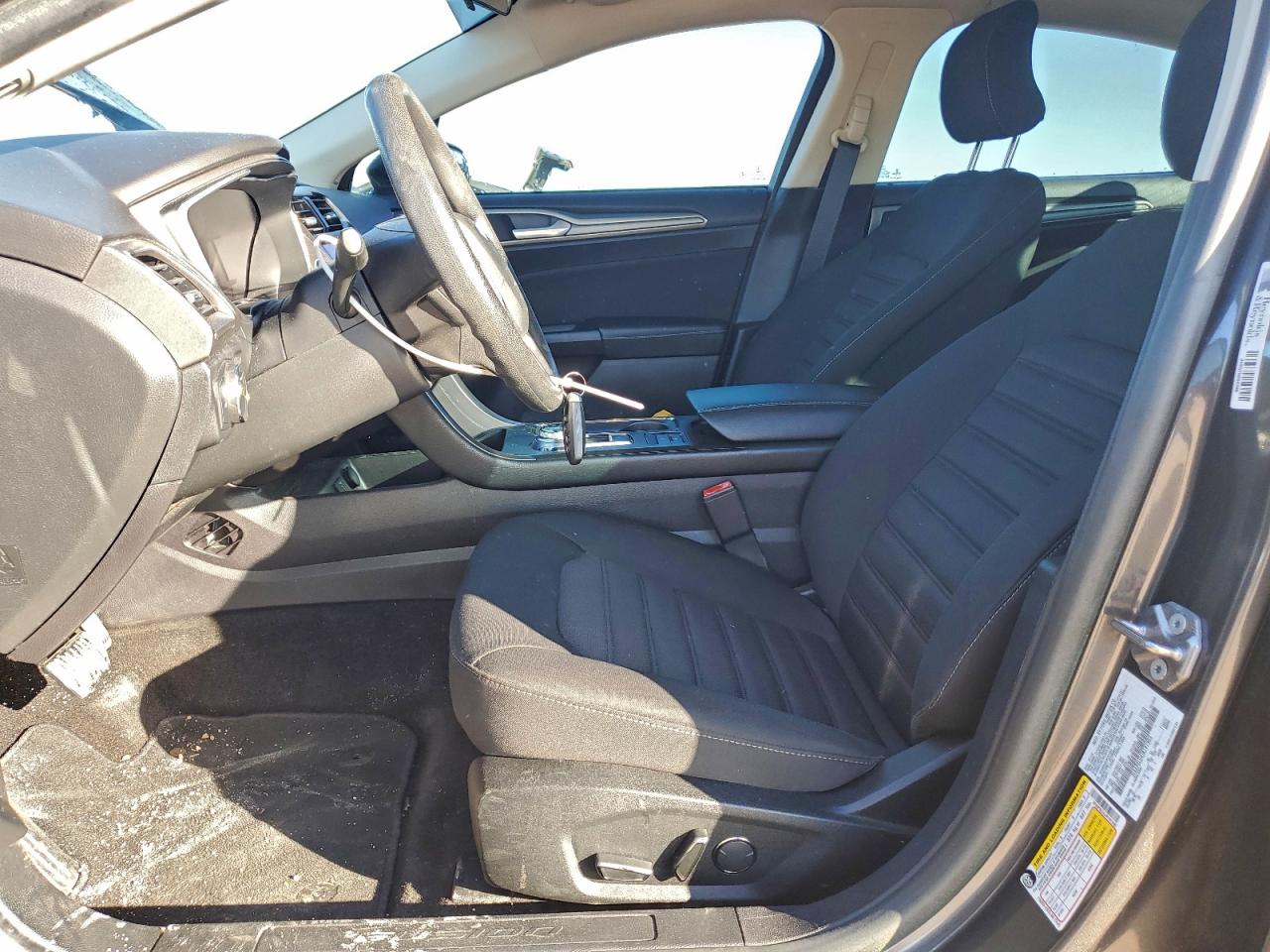 Ford Fusion Se Hybrid Image 9