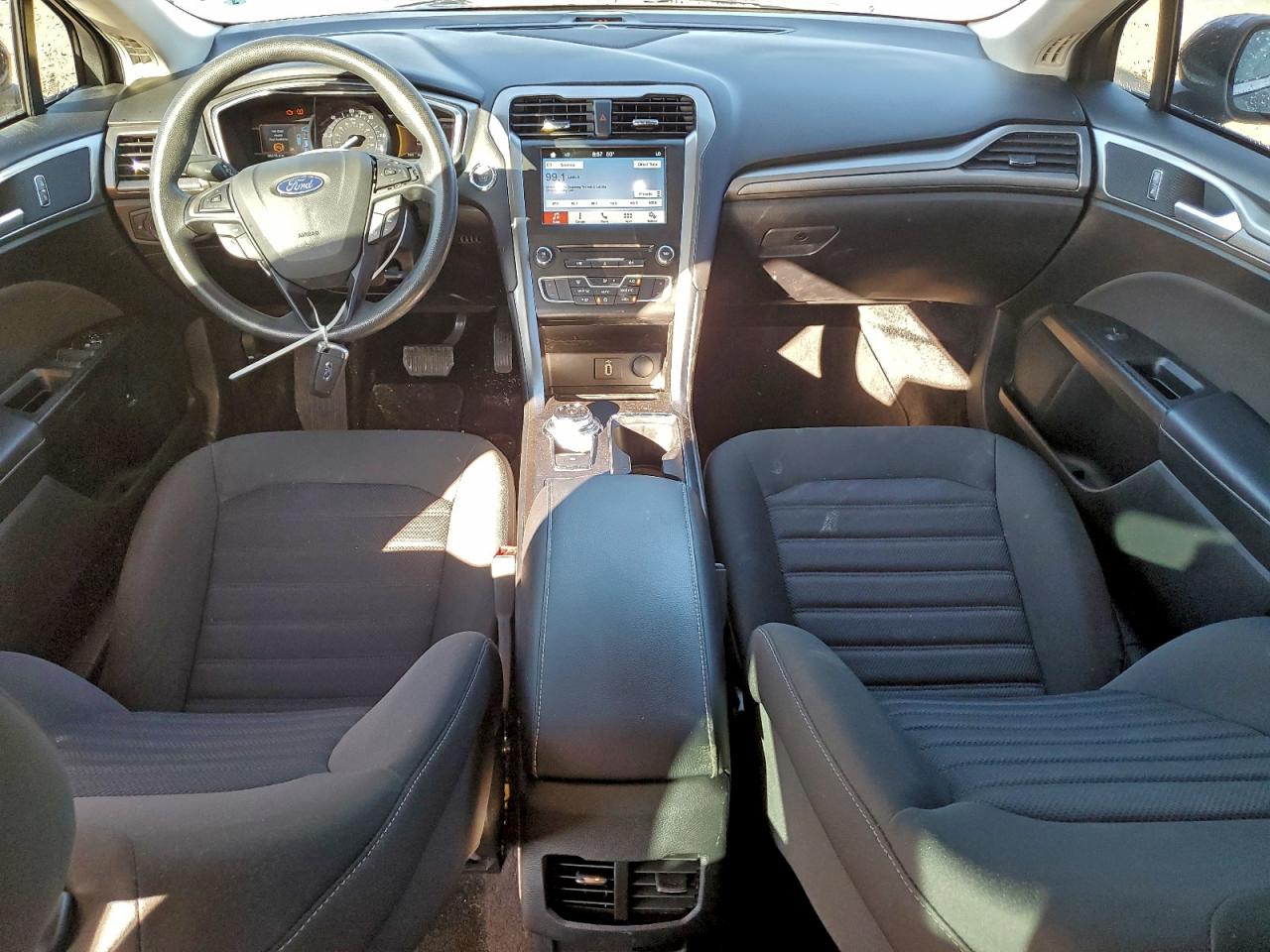 Ford Fusion Se Hybrid Image 10