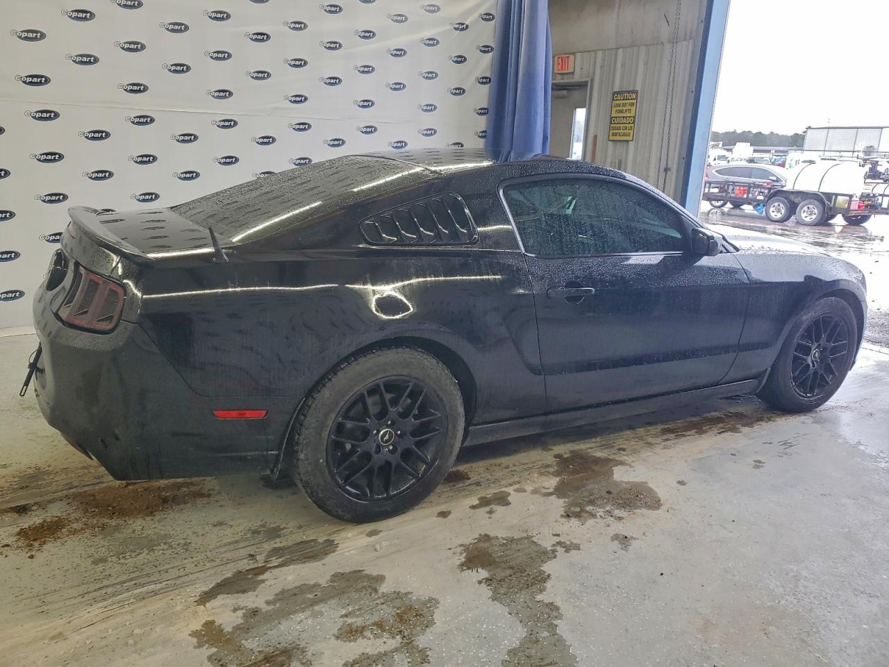 Ford Mustang Image 12