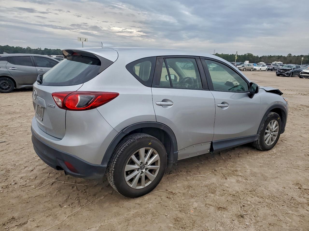 Mazda Cx Sport Image 3