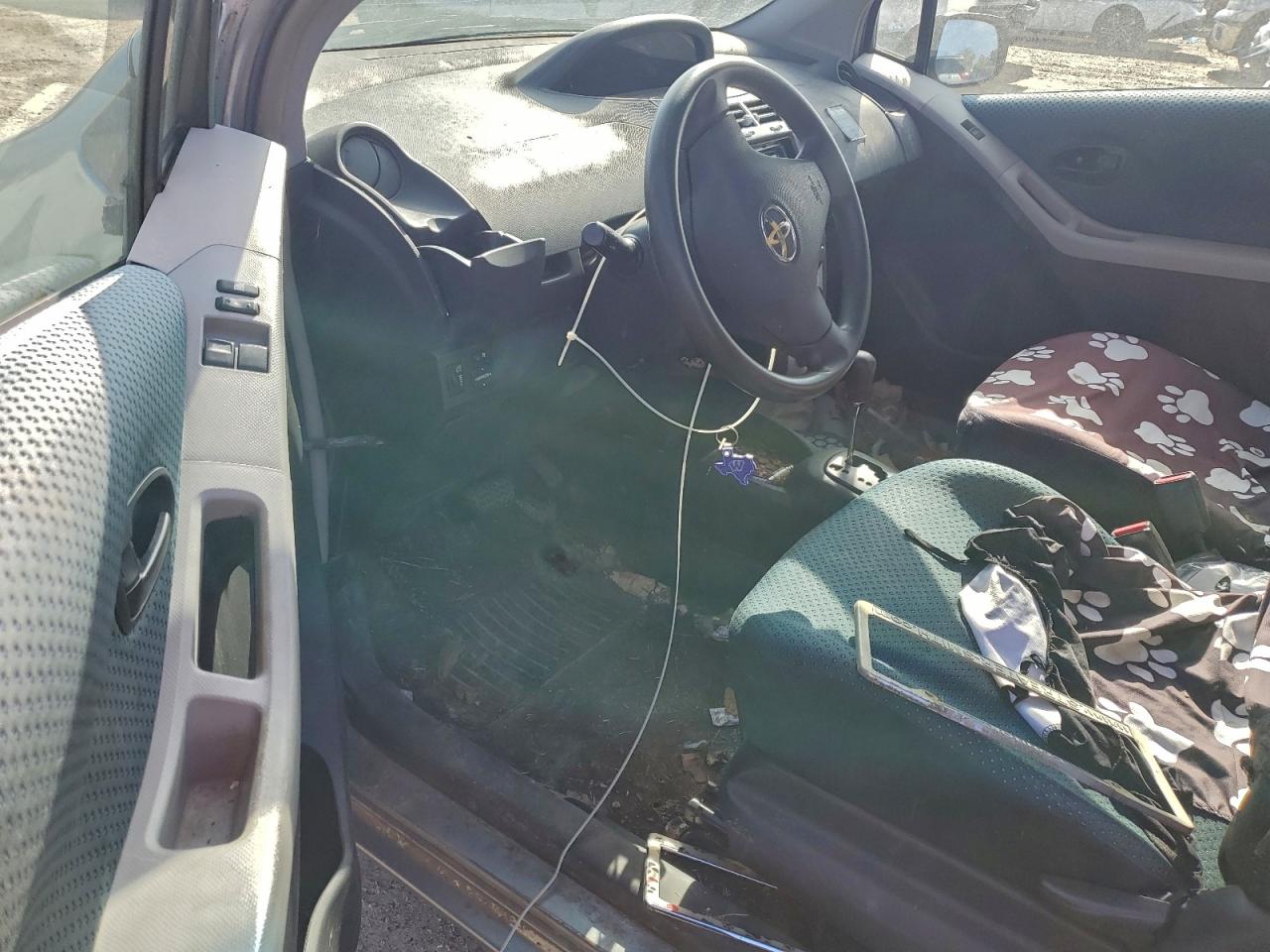 Toyota Yaris Image 7