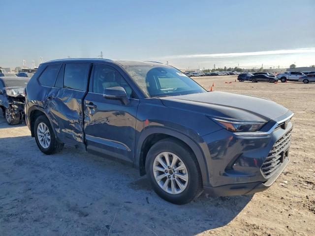 Toyota Grand High Xle Image 5