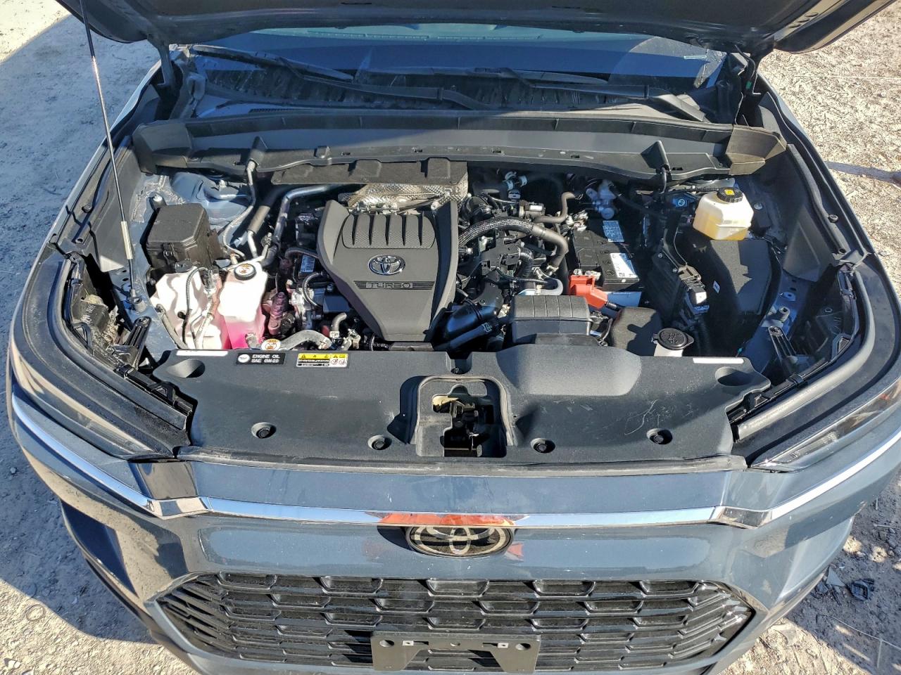 Toyota Grand High Xle Image 2