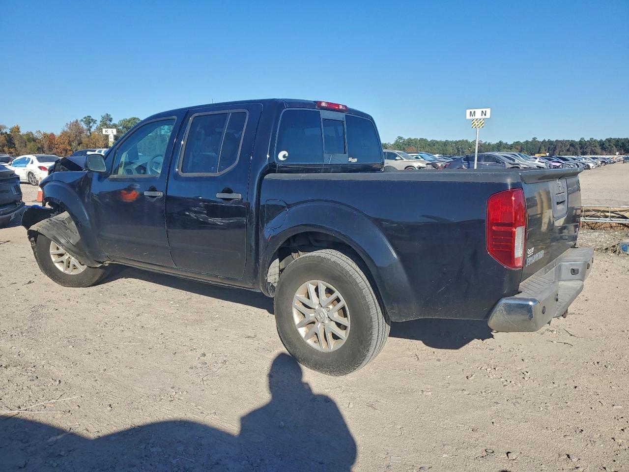 Nissan Frontier S Image 2