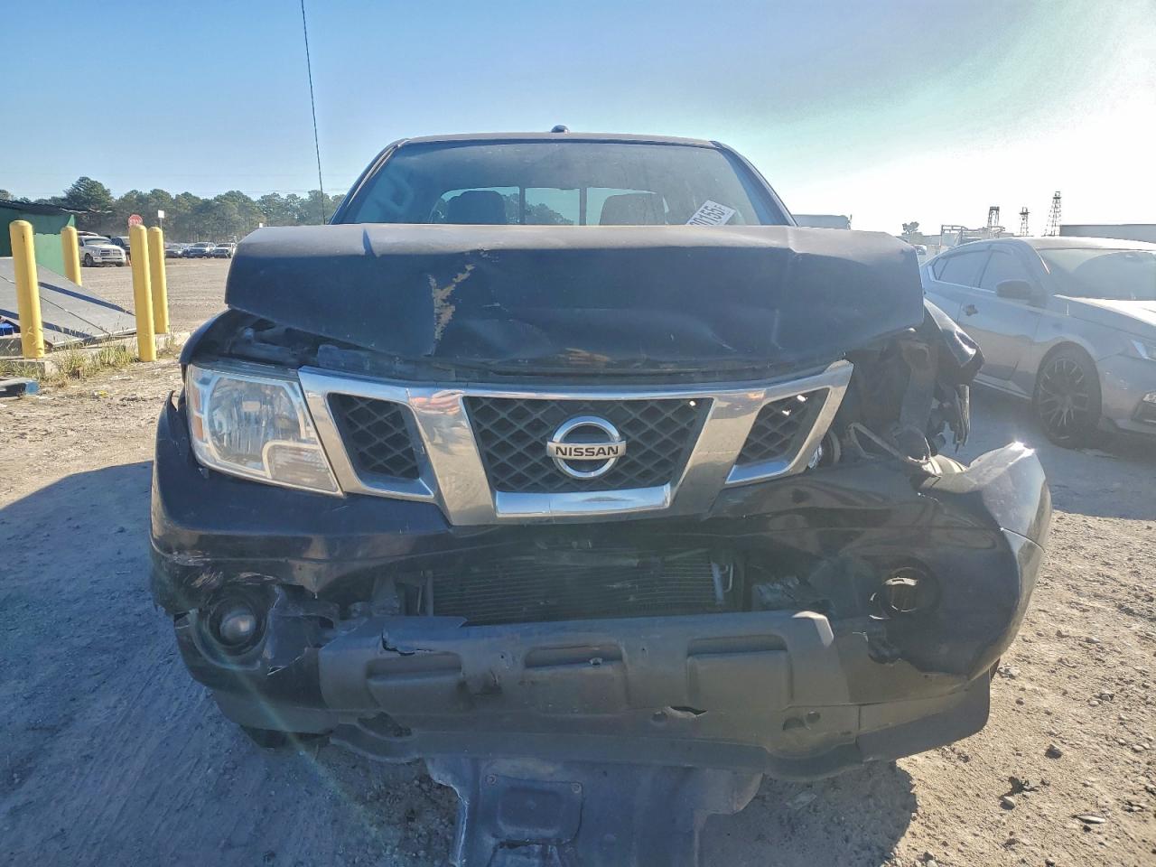 Nissan Frontier S Image 6