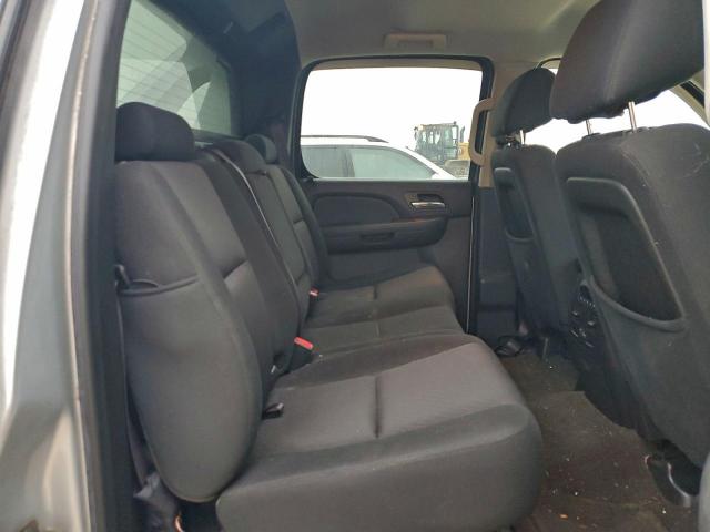 Chevrolet Avalanche Ls Image 3