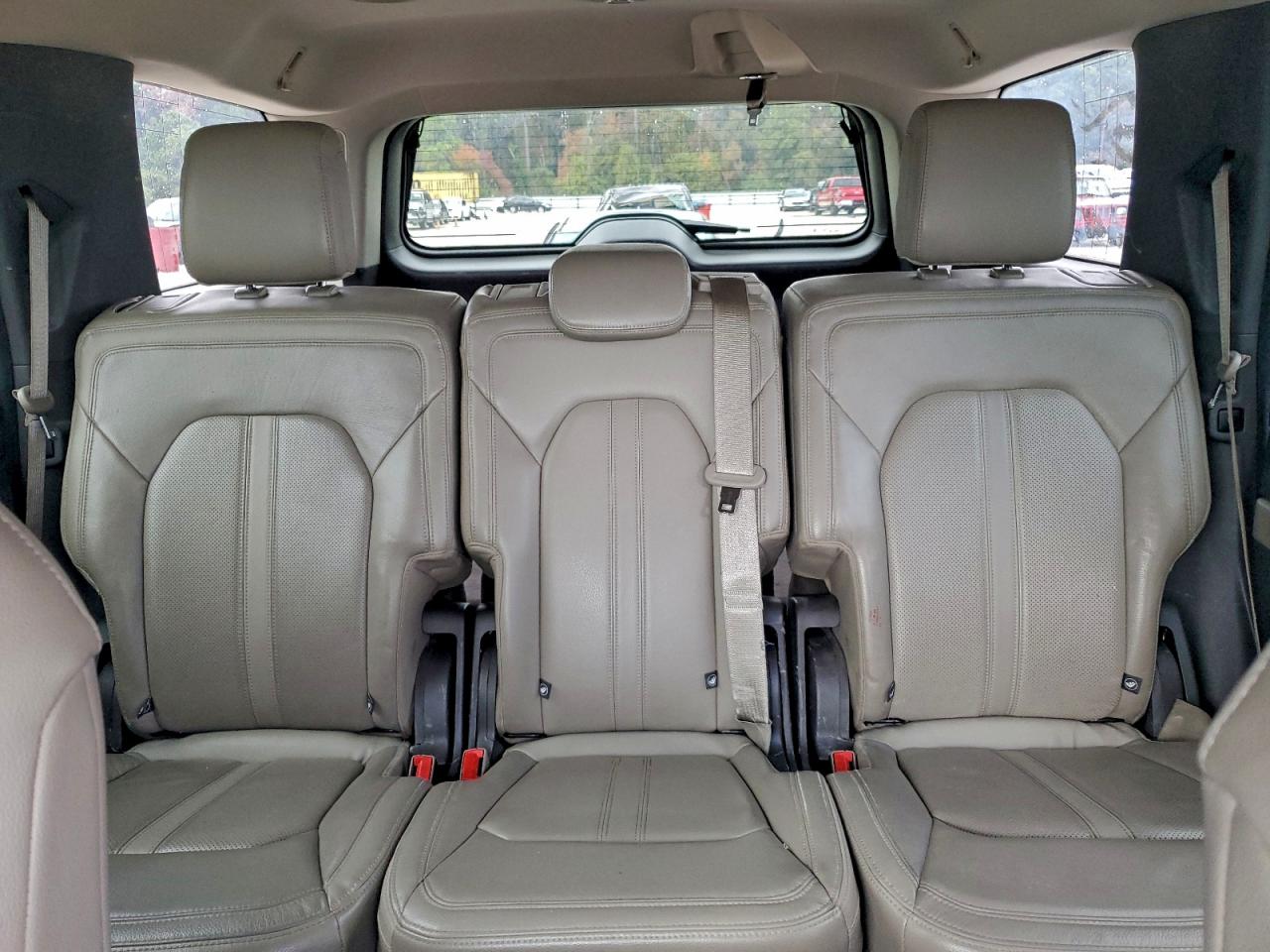 Ford Expedition Limited Image 8