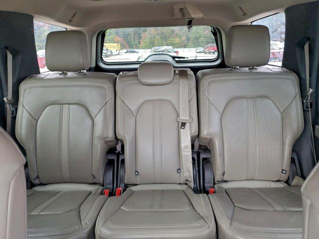 Ford Expedition Limited Image 8