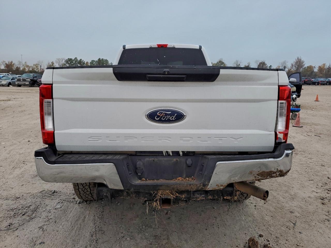 Ford F-250 Super Duty Image 12