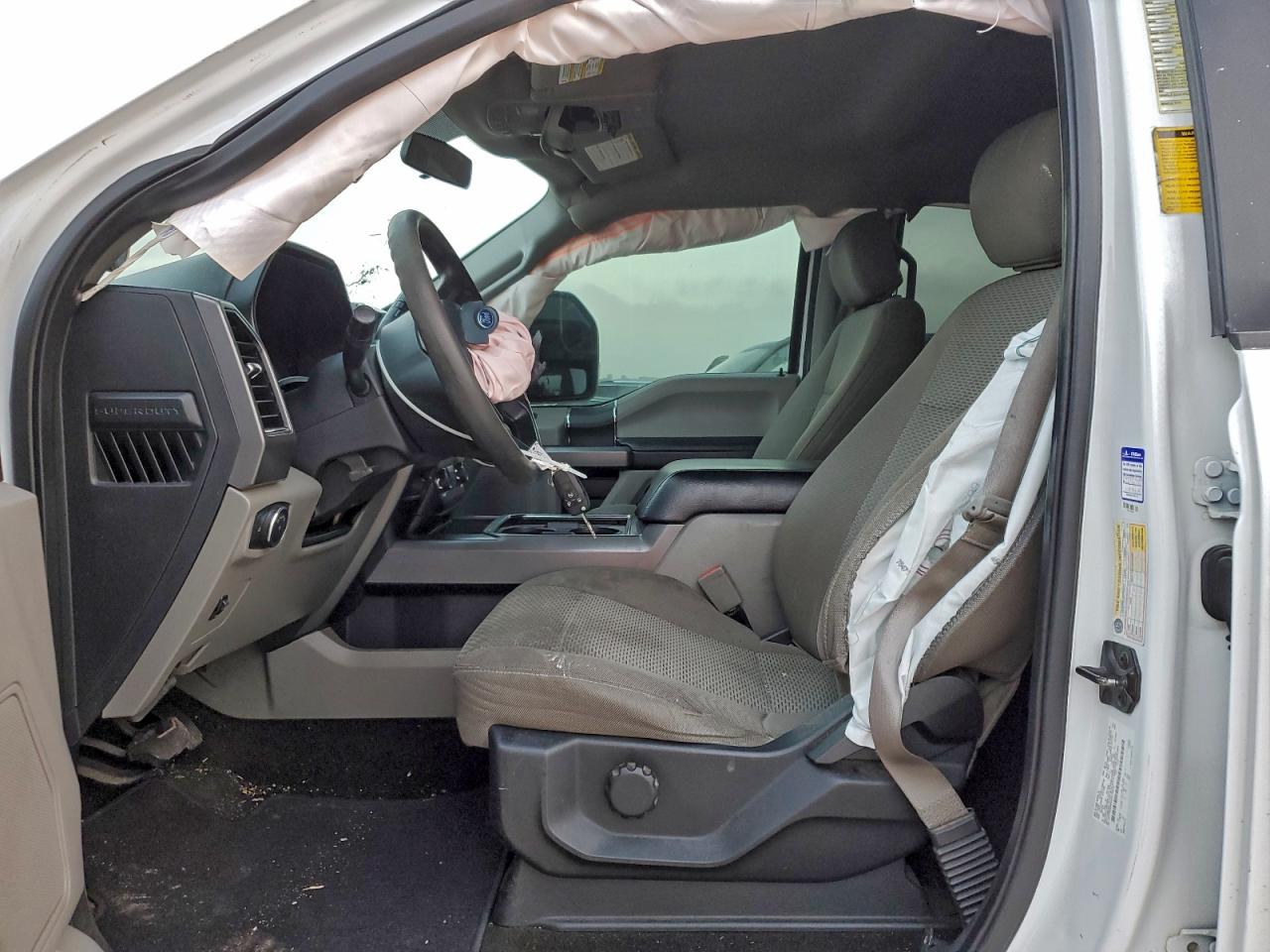 Ford F-250 Super Duty Image 3