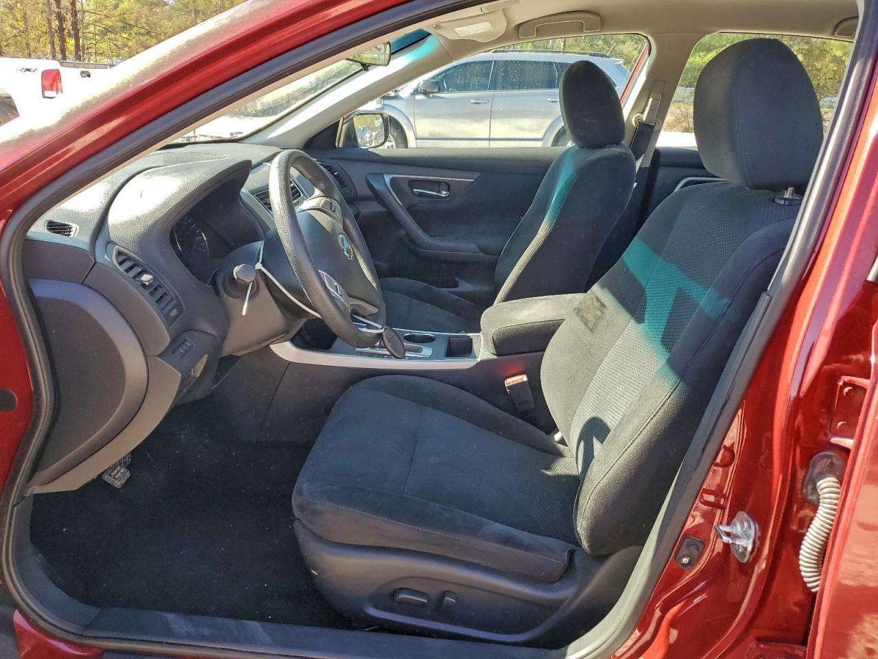 Nissan Altima 2.5 Image 5