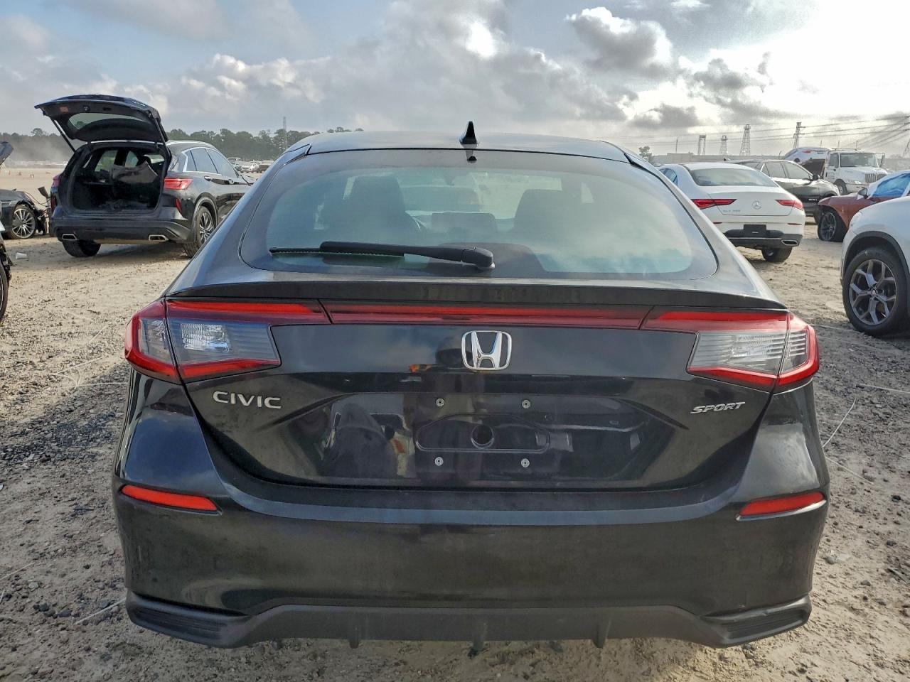 Honda Civic Sport Image 9