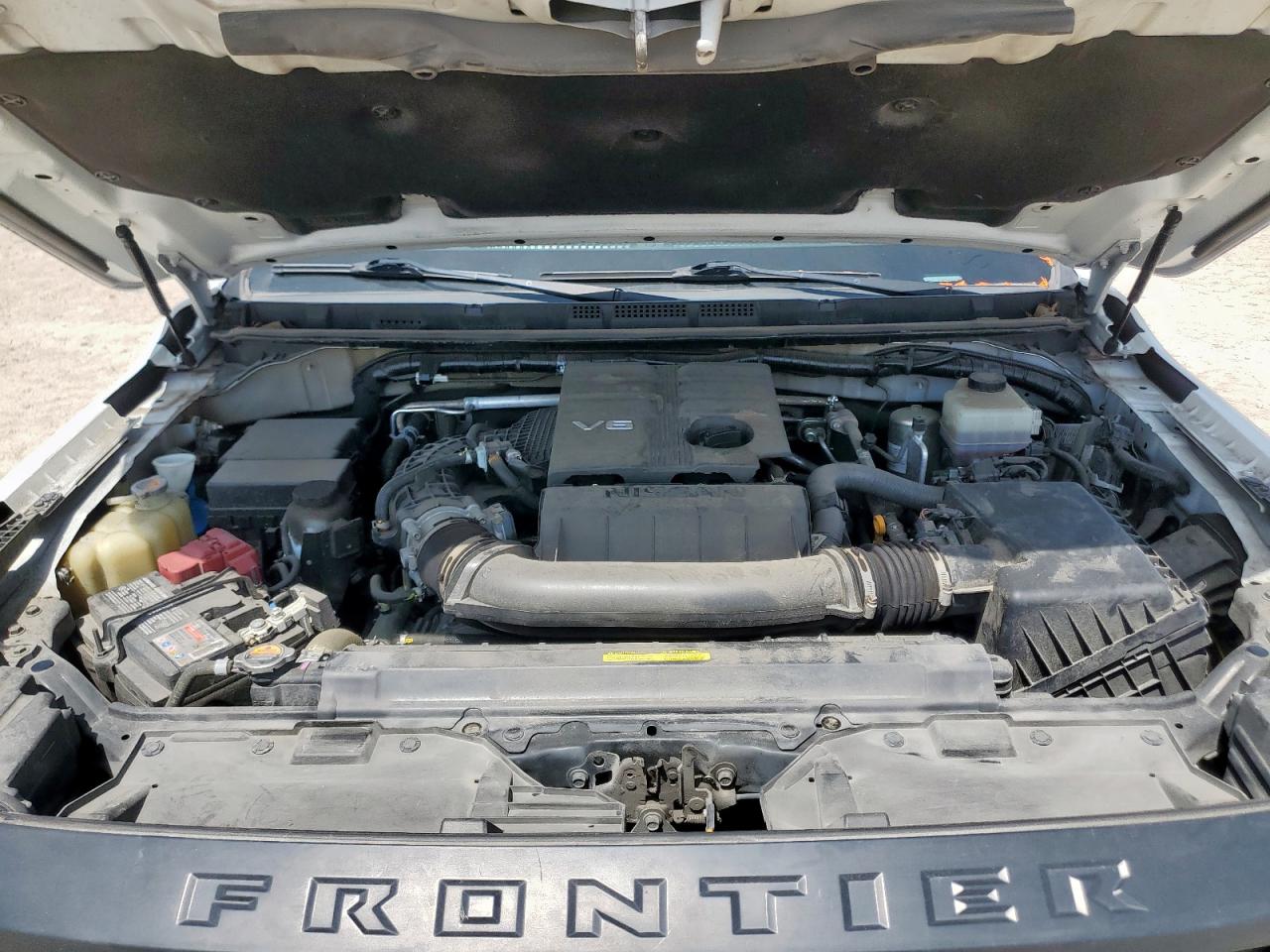 Nissan Frontier S Image 9