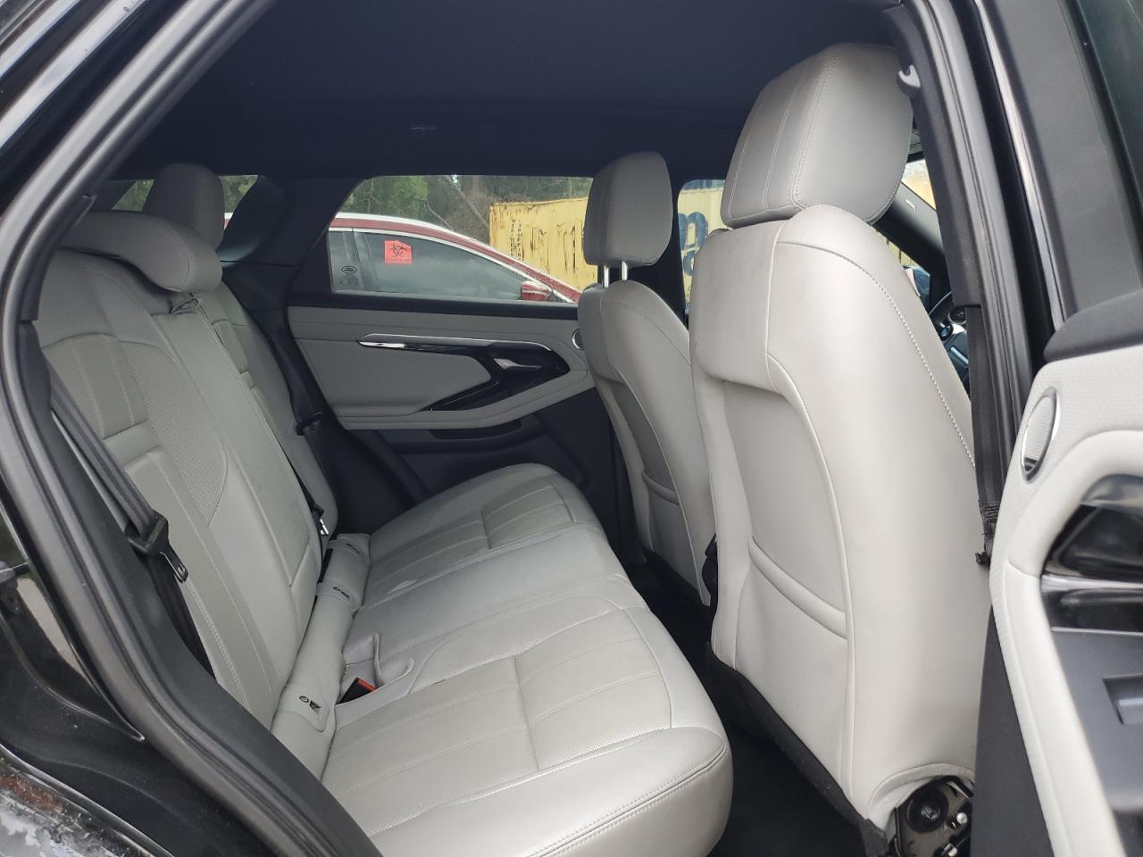 Land Rover Range Rover S Image 12