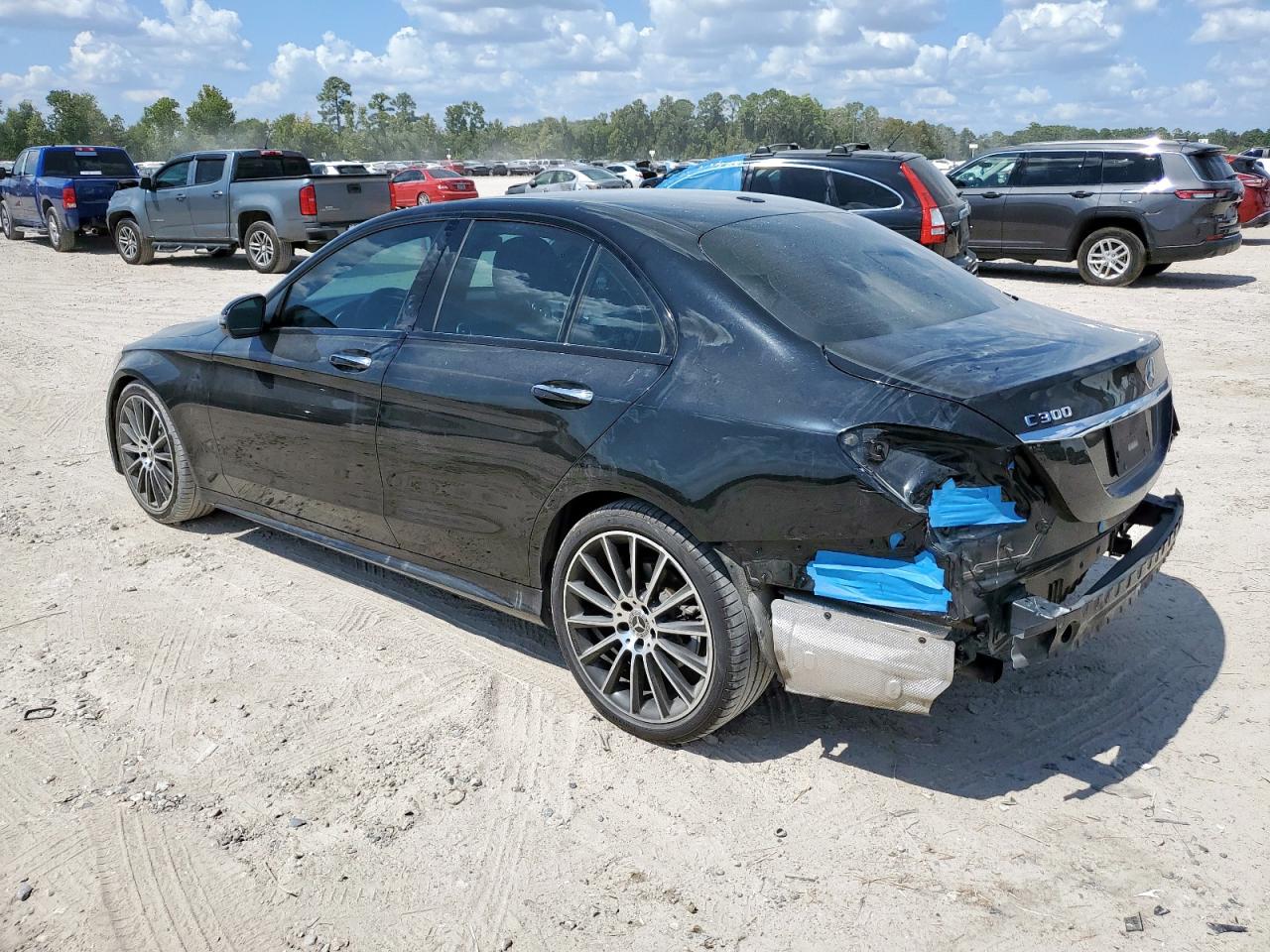 Mercedes-Benz C-Class 300 Image 4