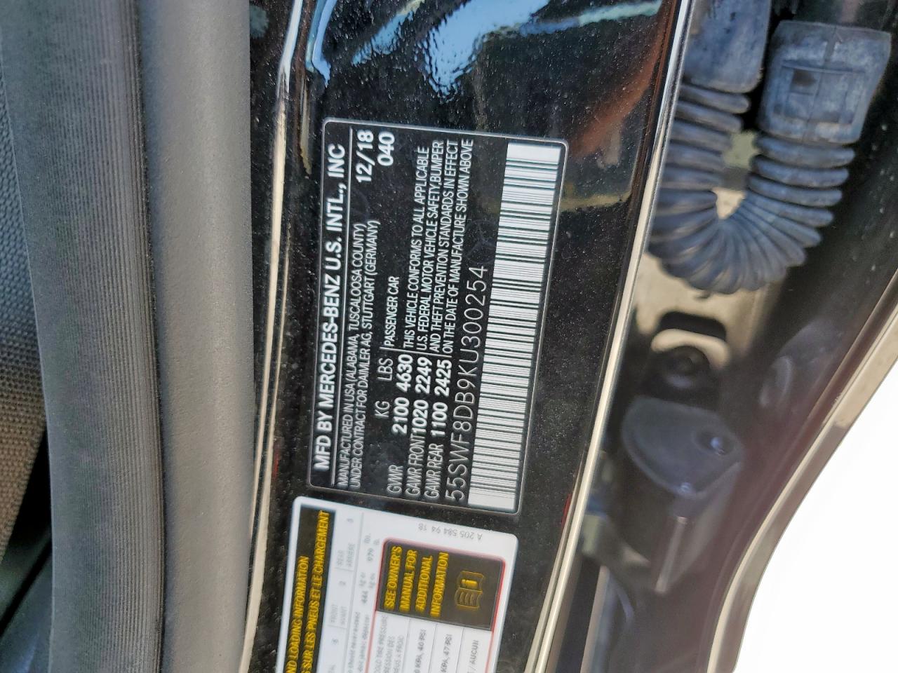 Mercedes-Benz C-Class 300 Image 9