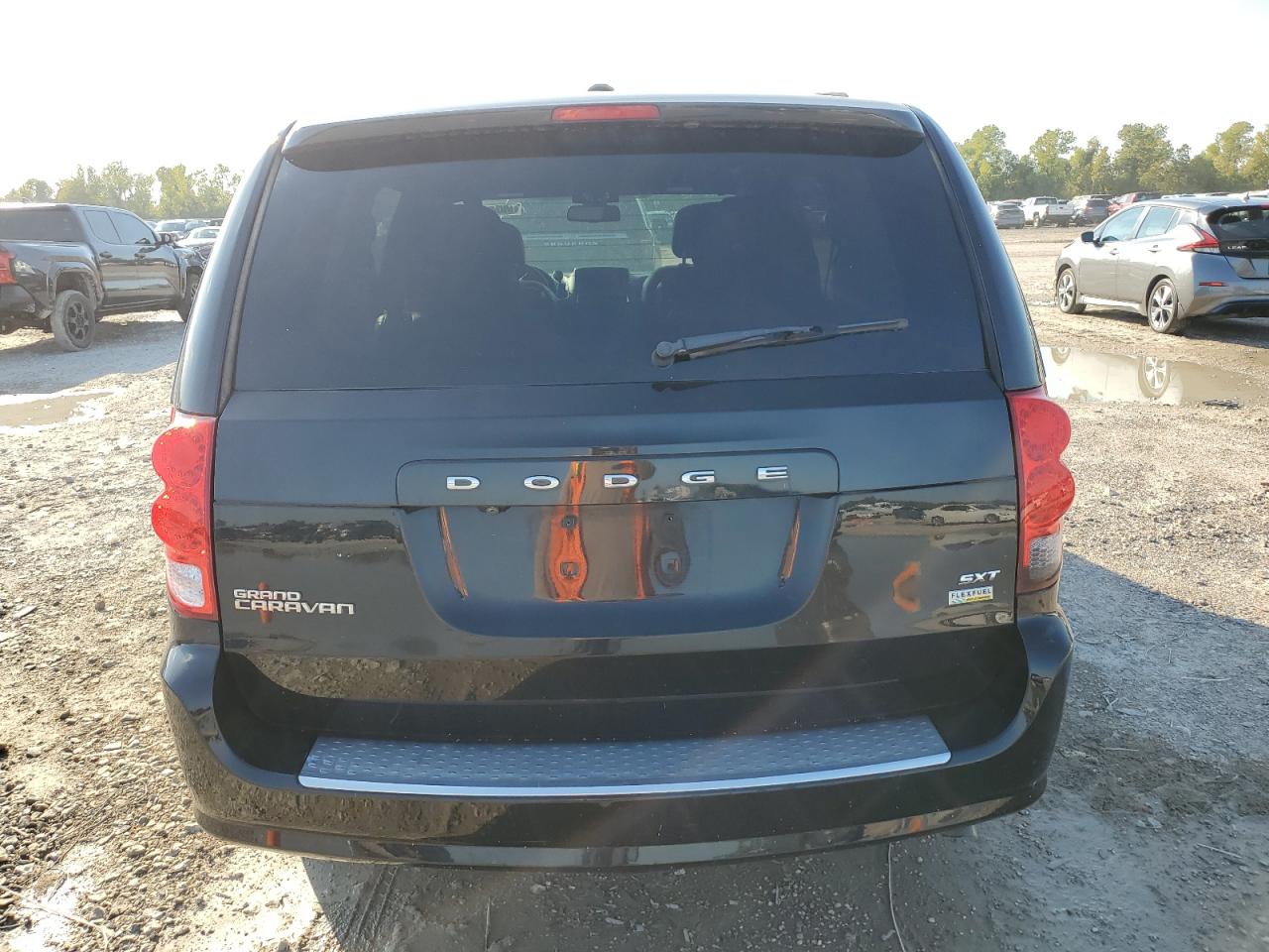 Dodge Caravan Sxt Image 13