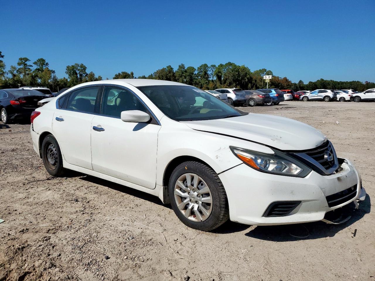 Nissan Altima 2.5 Image 5
