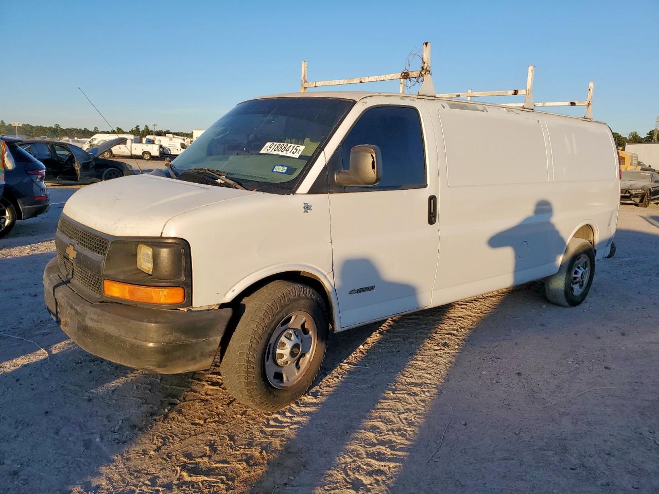 Chevrolet Express Image 1