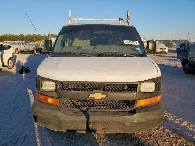 Chevrolet Express Image 5