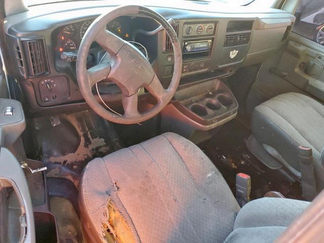 Chevrolet Express Image 6