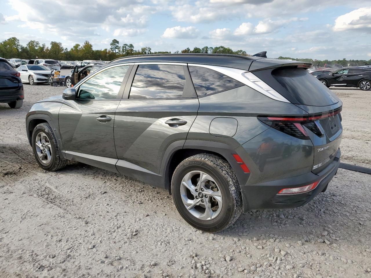 Hyundai TUCSON Sel Image 2