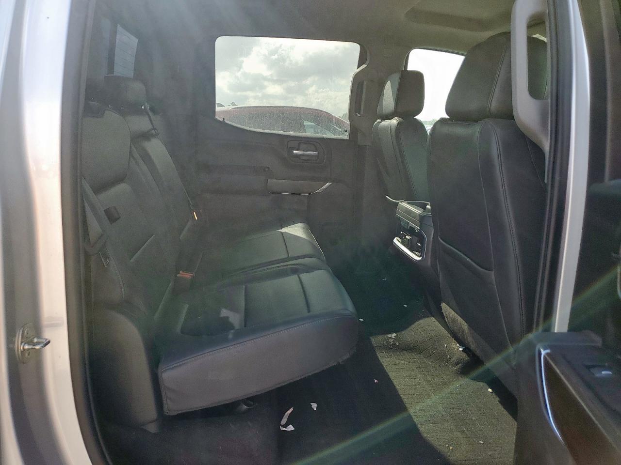 GMC Sierra C1500 Slt Image 8