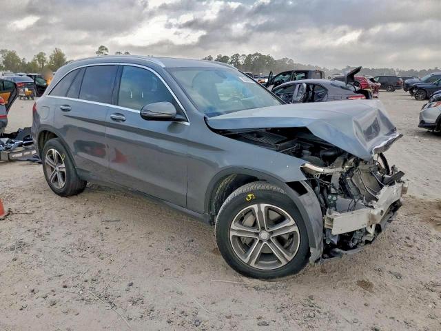 Mercedes-Benz GLC 300 Image 6