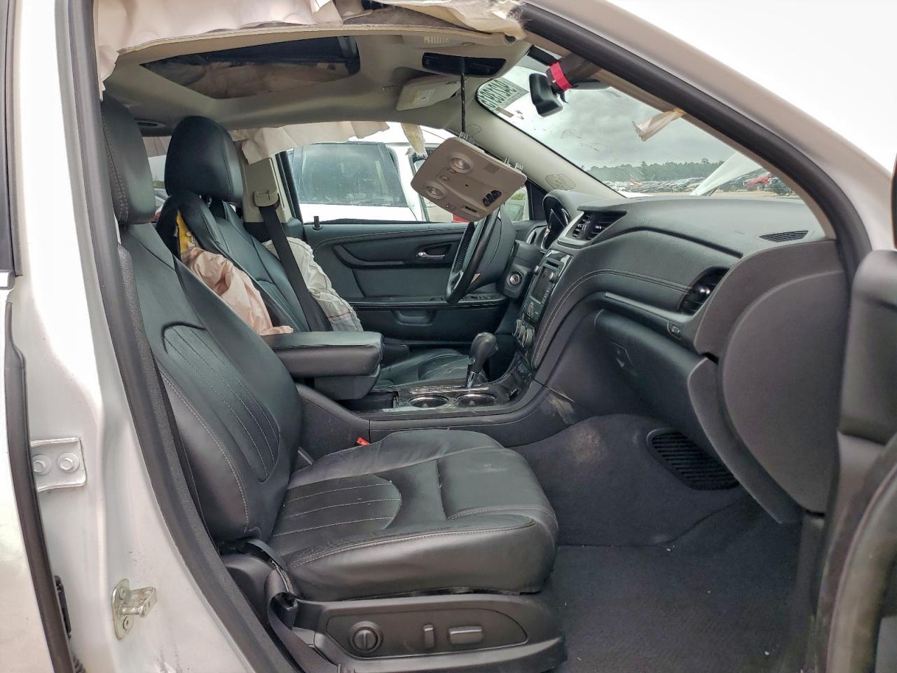 Chevrolet Traverse Premier Image 9