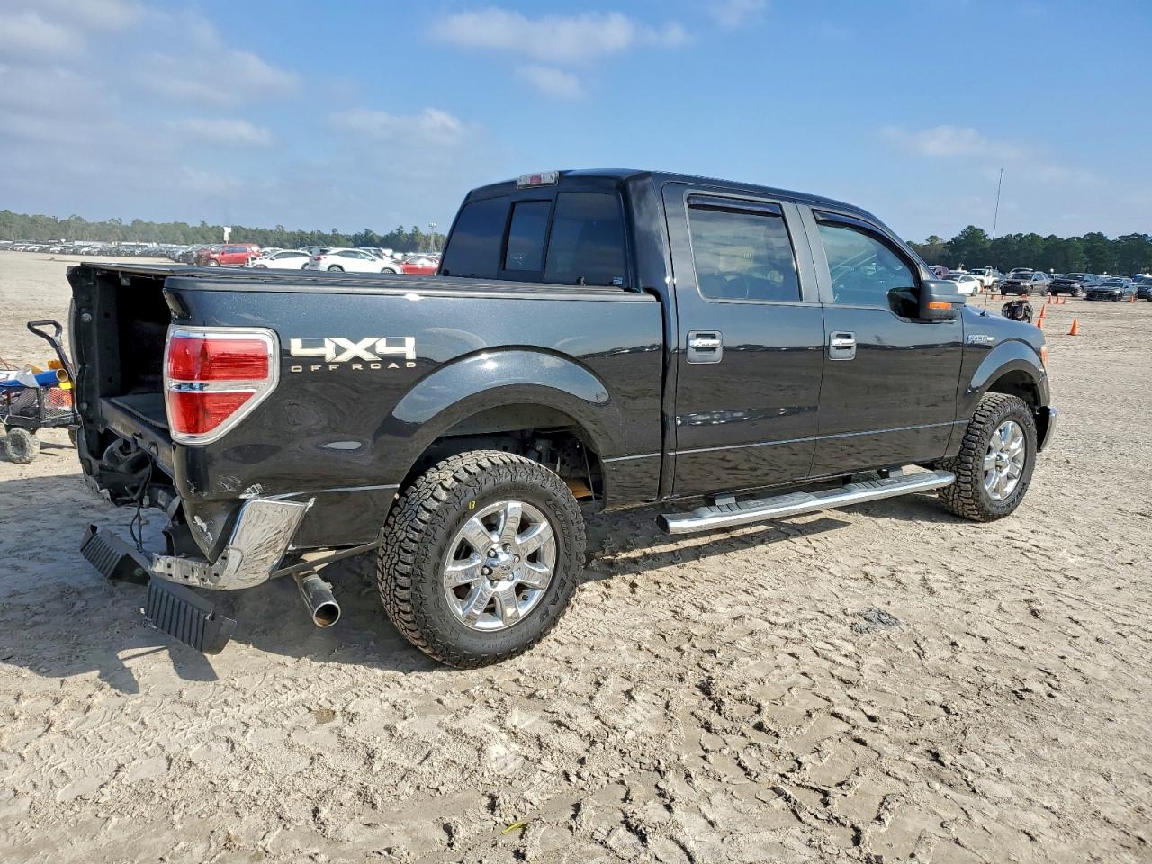 Ford F-150 Supercrew Image 2
