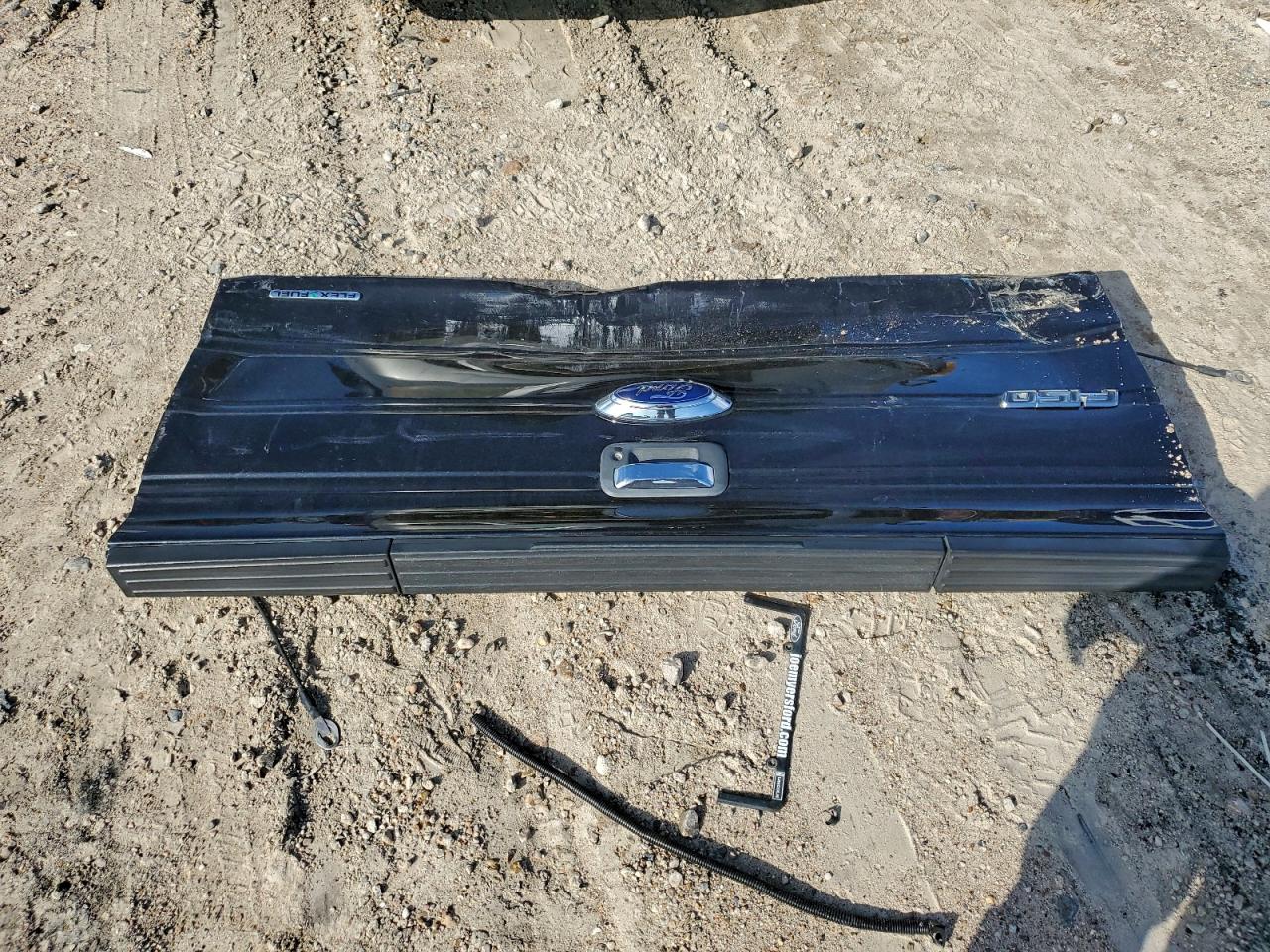 Ford F-150 Supercrew Image 11