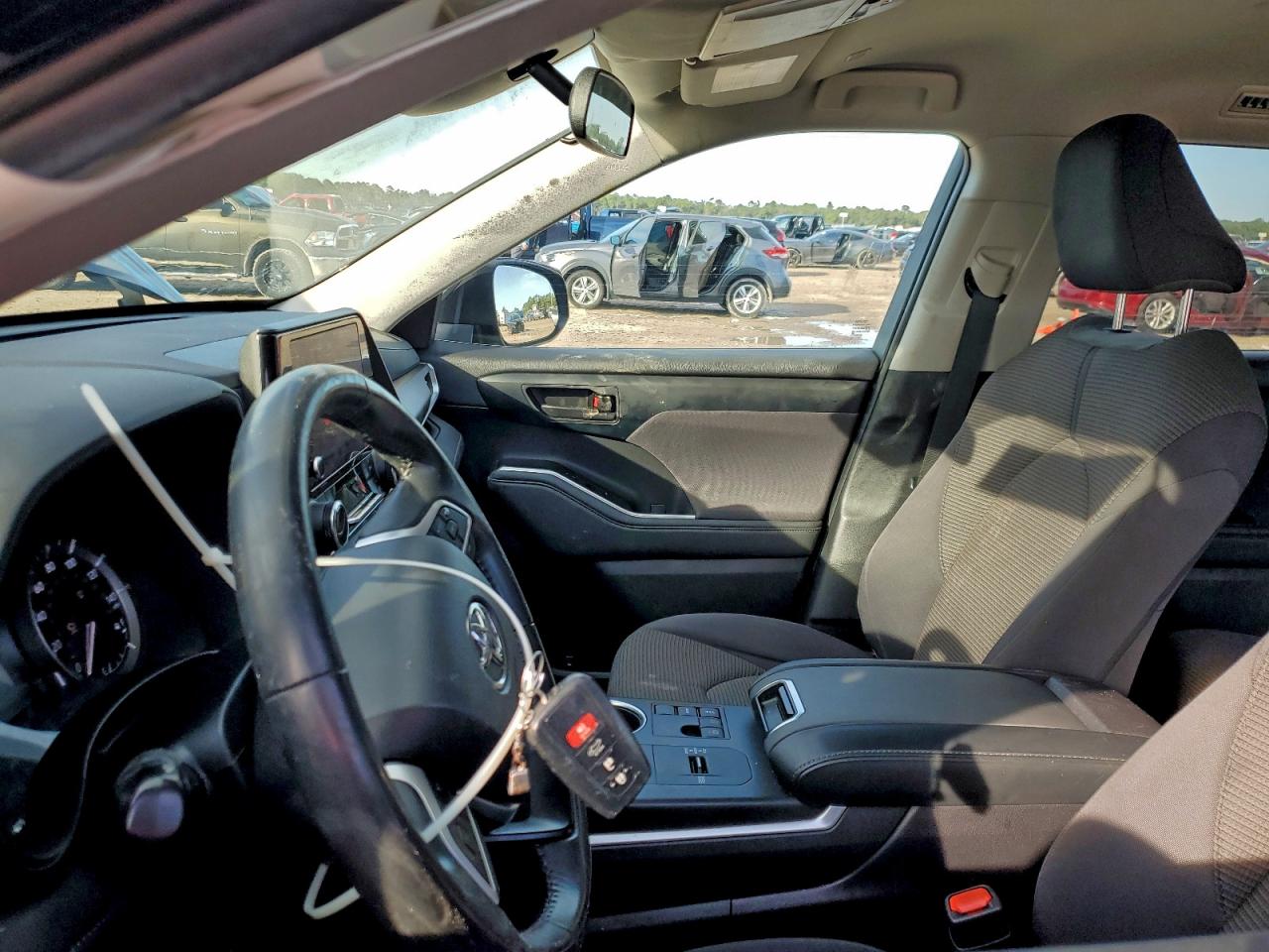 Toyota Highlander L Image 8