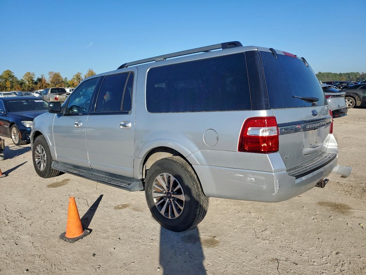 Ford Expedition El Xlt Image 12