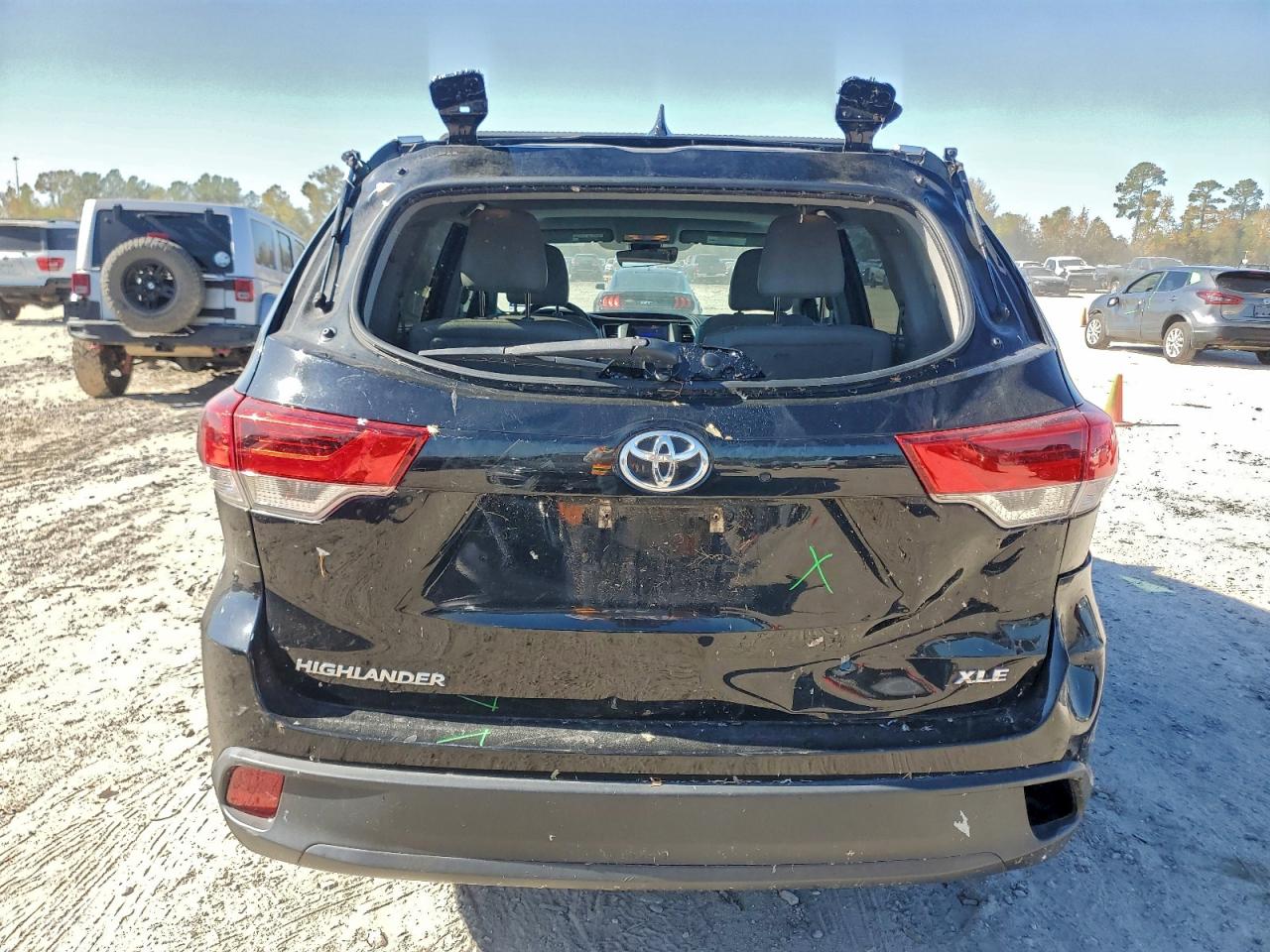 Toyota Highlander Se Image 13