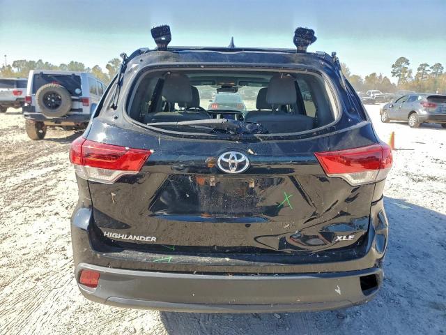 Toyota Highlander Se Image 13