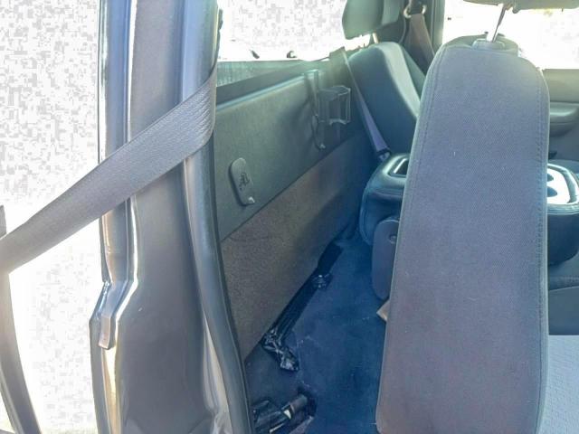 Chevrolet Silverado K1500 Image 8