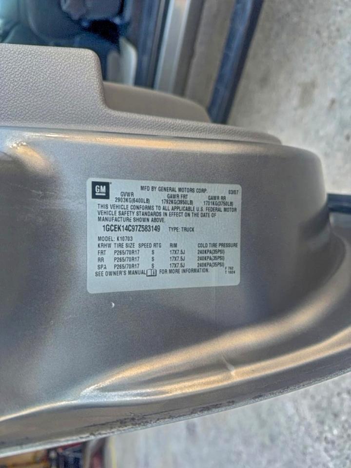 Chevrolet Silverado K1500 Image 4