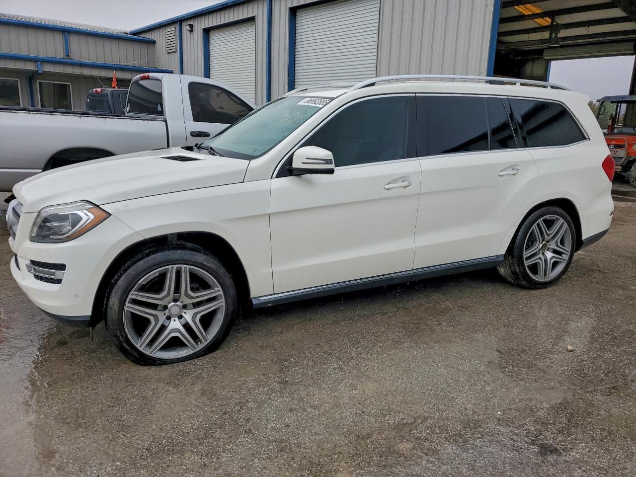 Mercedes-Benz G-Class 450 4matic Image 1