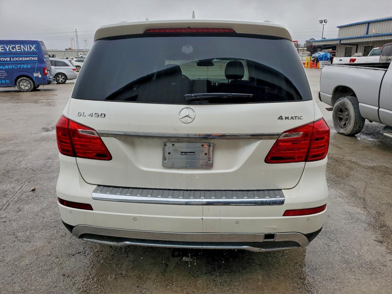 Mercedes-Benz G-Class 450 4matic Image 8