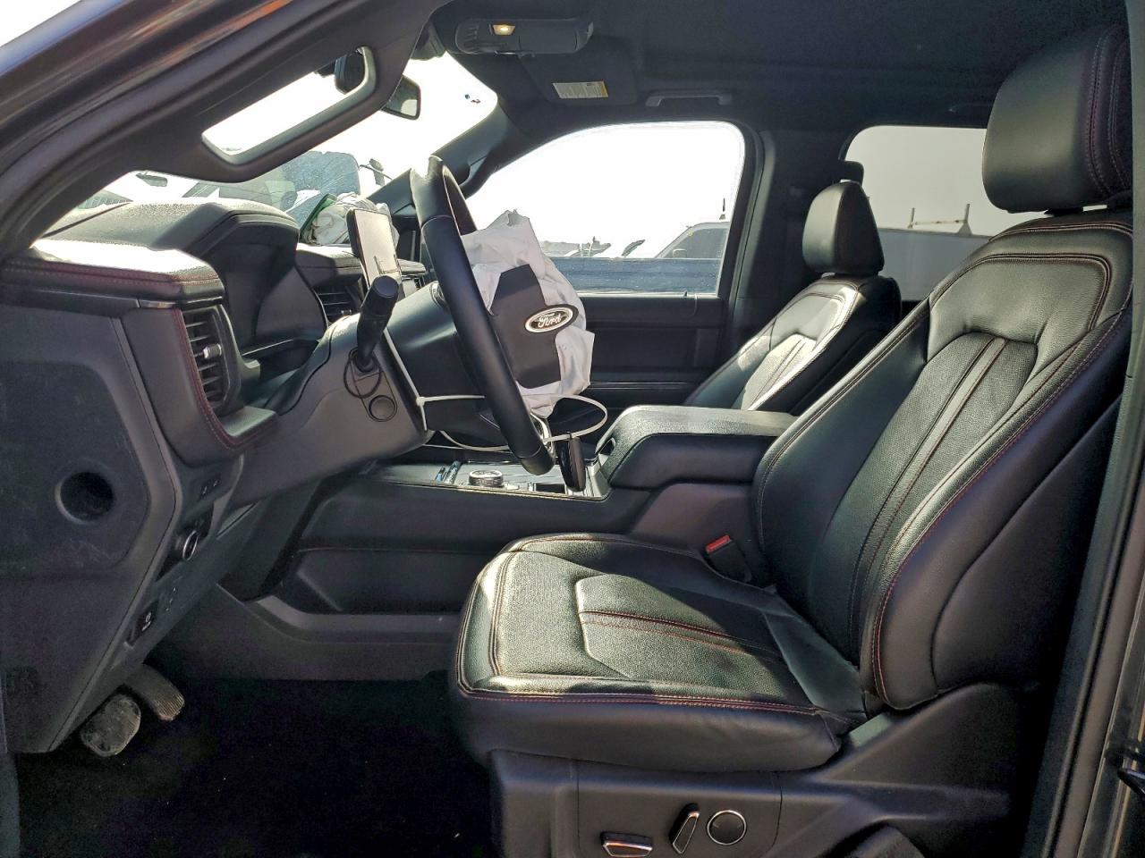 Ford Expedition Limited Image 11